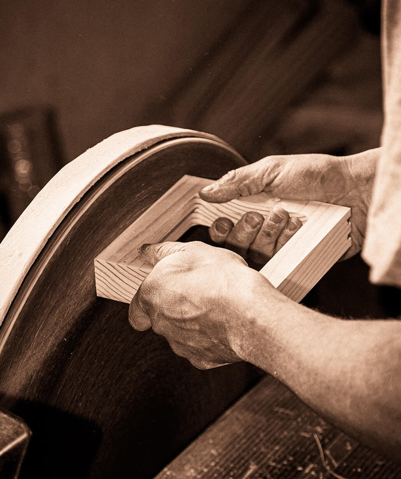 leonardi-wood-slider-1